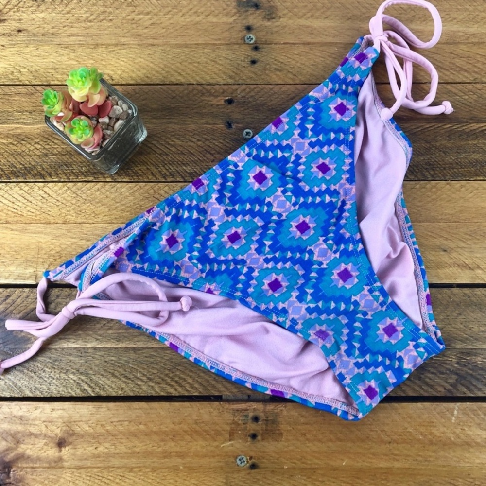 GEOMETRIC SWIM SUIT BOTTOMS